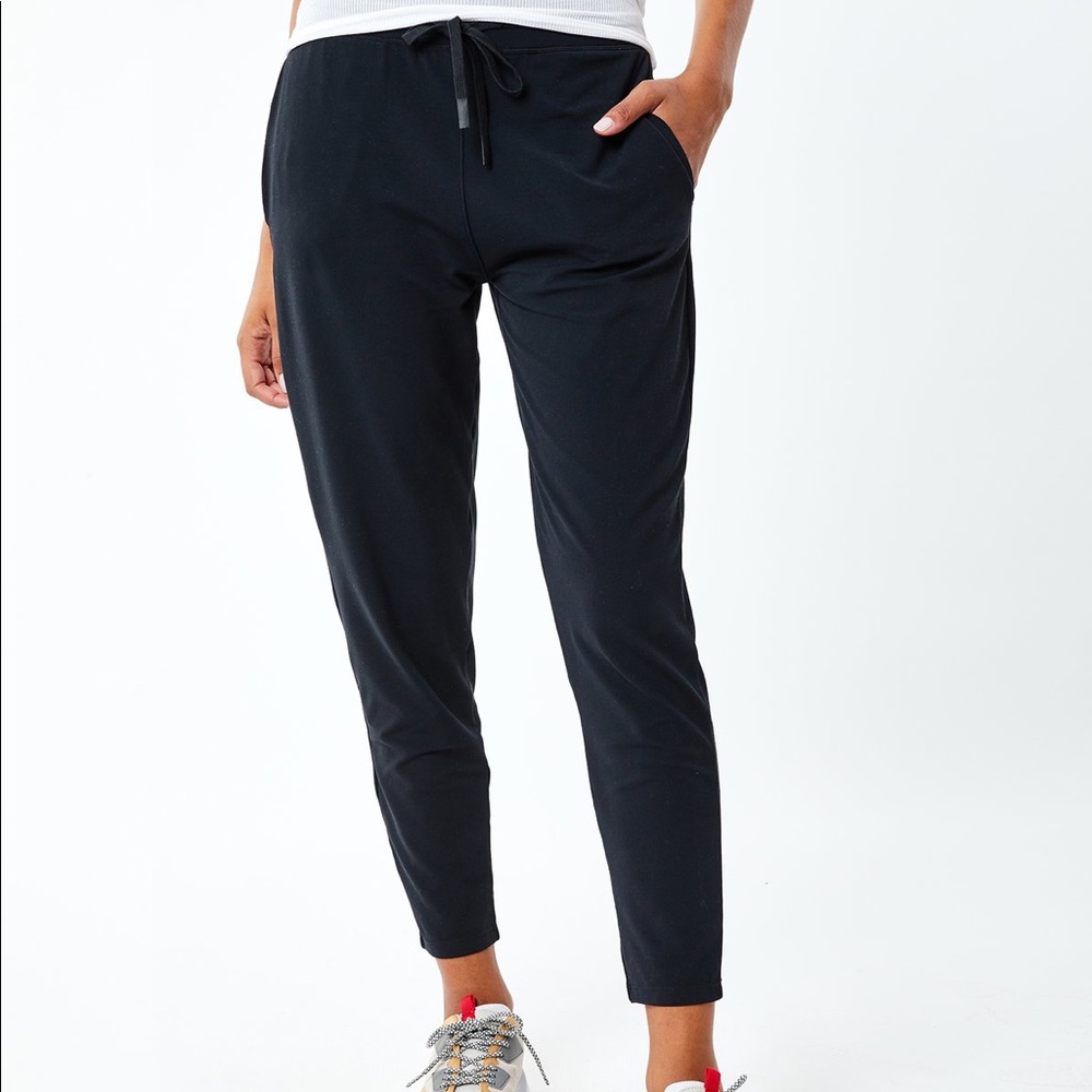 [SOLD] Split59 Airweight Joggers